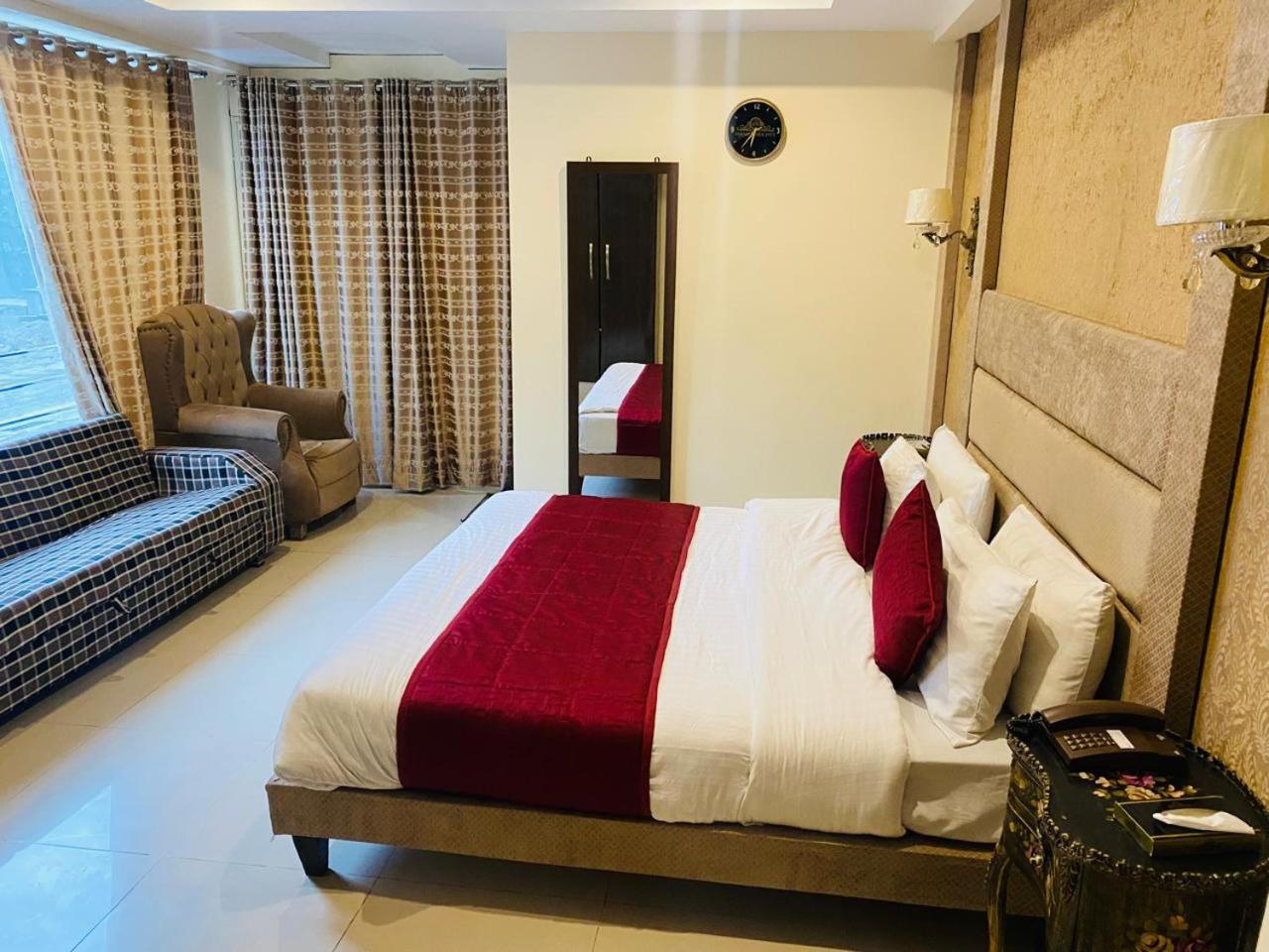 Manila Heights Hotel Naran Dış mekan fotoğraf